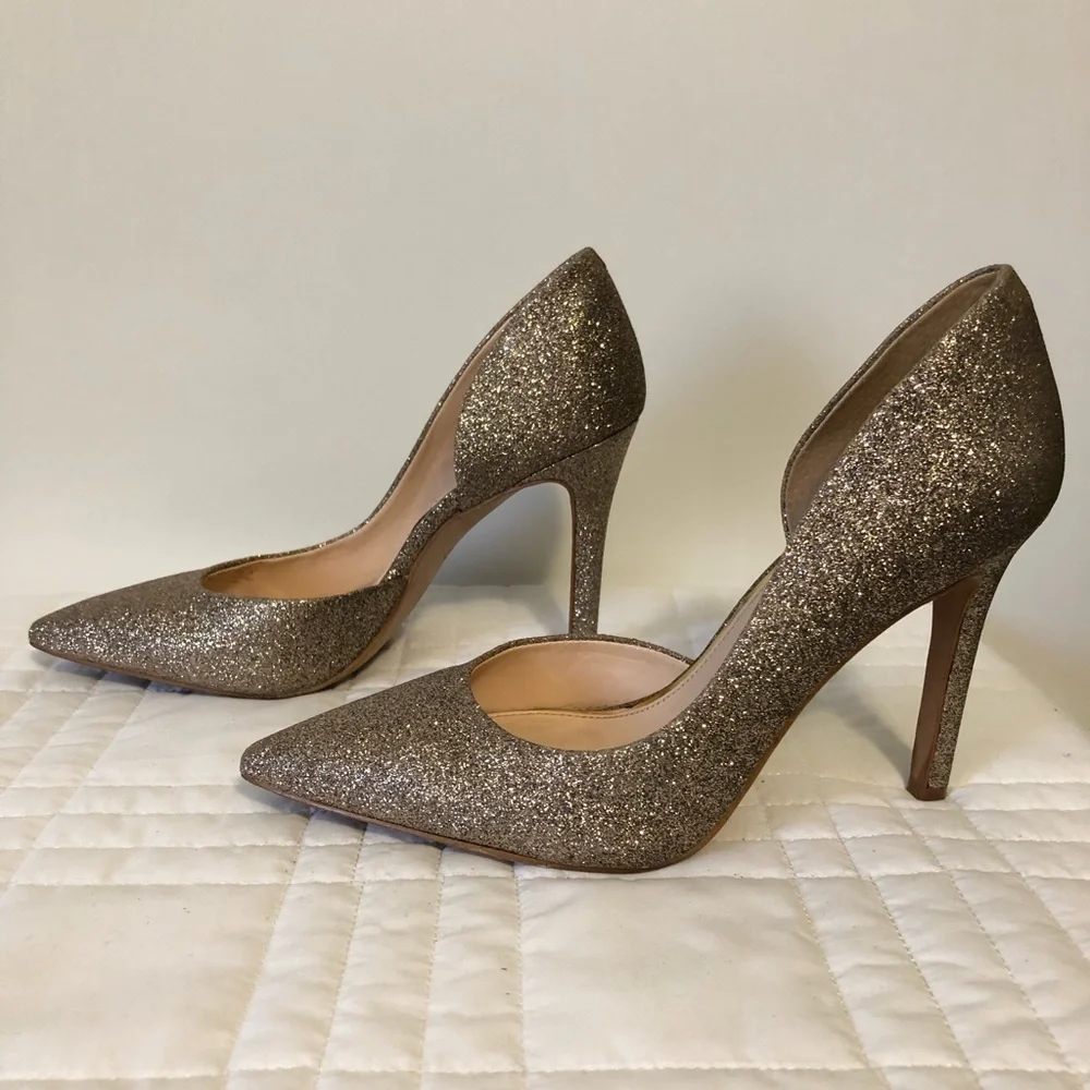 Jessica Simpson Claudette Gold Glitter Pumps Size 6.5M